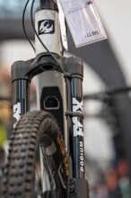 High-priced e-bike from Pivot, Fahrrad Essen, public fair in the halls of Messe Essen, retailers