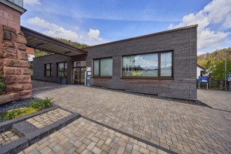 Citizens' Office, Registration Office, Trade Office, Public Order Office, Social Welfare Office,