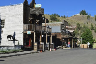 A small café and shop on a quiet street with a nostalgic façade, Mitchell, Oregon, USA