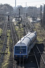 Regionalbahnhof Duisburg-Rheinhausen, regional train from Duisburg main station, heading west,