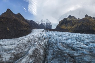 This breathtaking image captures the expansive Vatnajökull Glacier in Vatnajökull National Park,