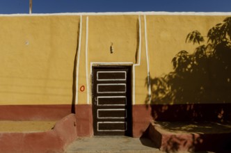 Aswan, Egypt. 9th January 2013 Beautiful painted house of resettled Nubians in a village near Kom
