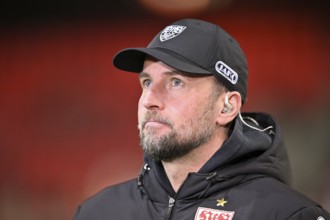 Coach coach Sebastian Hoeness VfB Stuttgart portrait soccer Bundesliga, Voith-Arena, Heidenheim,