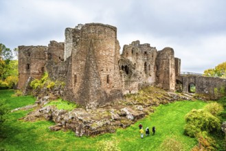 Autumn colors over Goodrich Castle, River Wye, Goodrich, Herefordshire, UK