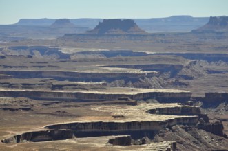 Wide table mountain landscape with canyons, characteristic of arid environments, Canyonlands