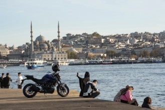 Istanbul, Turkey. November 14th 2023 View of Yeni Cami, New Mosque from the Halic ferry port at