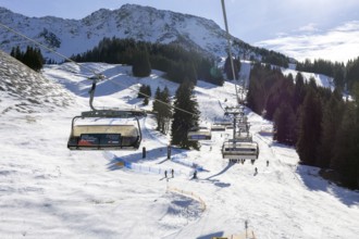 Sun and good snow conditions in the Oberjoch ski area in the Allgäu region. View of the slopes from