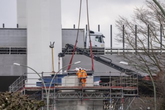 Duisburg-Neuenkamp Rhine bridge, the A40 motorway, construction of the second bridge begins, bridge