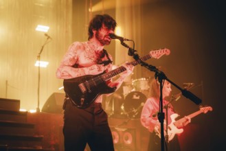 Singer Simon Neil from Biffy Clyro live on Futique Tour 2026 in Berlin's Max-Schmeling-Halle on 16