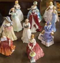 Collection of Royal Doulton figurines including ones produced for HM Queen Elizabeth 2 80th