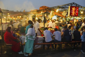 Food stalls on Place Djemma el-Fna, Gauklerplatz, UNESCO World Heritage Site, Blue Hour, Marrakech,