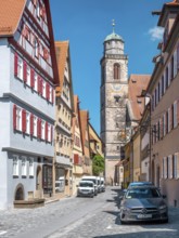Alley with cobblestones and town houses, behind St. Georg Cathedral, Dinkelsbühl, Middle Franconia,