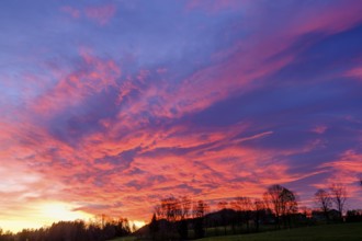 Sunrise, glowing sky, atmosphere, Bad Heilbrunn, Upper Bavaria, Bavaria, Germany