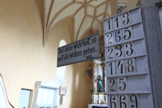 Song display in the fortified church of Valea Viilo's fortified church, German wormhole, a