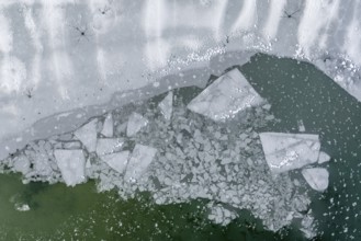 Ice floes, ice sheets, lake, frozen, ice, hoarfrost, cold, winter, sunny, aerial view, foothills of