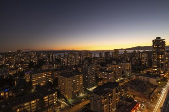 Vancouver with a view of the Burrard Inlet (Pacific Ocean)