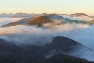 View from the Gisliflue of the Jura foothills covered in fog from the left, Wasserfluh,