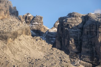 Mountain peaks of the Brenta Mountains at sunset, Brenta, Brenta-Adamello Natural Park, Trentino,