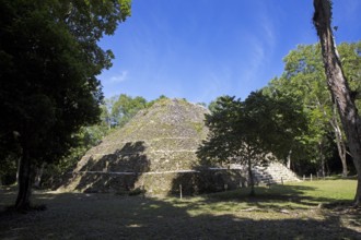 Astonomic complex in Yaxha-Nakum-Naranjo National Park, Biósfera Maya Nature Reserve, Lowlands,