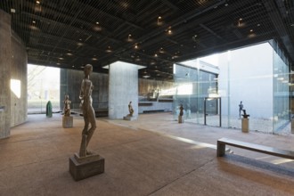 Lehmbruck-Museum, exhibition hall with sculptures by sculptor Wilhelm Lehmbruck, Duisburg, North