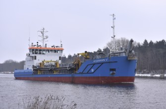 CARGO SUCTION DREDGER, dredger ship, suction dredger, ship, HEGEMANN V in the Kiel Canal, NOK, Kiel