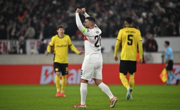 Goal celebration Deniz Undav VfB Stuttgart (26) Gesture Gesture Gregory Wuethrich BSC Young Boys