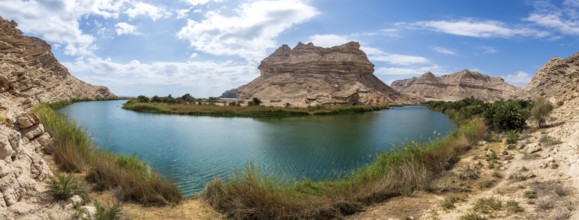 Wadi Sinaq near Hasik, Oman
