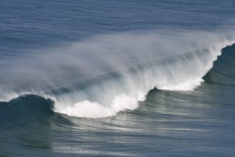 Breaking wave, Atlantic Ocean, Sagres, Algarve, Portugal