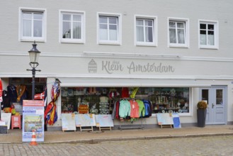 Hotel Klein Amsterdam with shop, 'Little Amsterdam of the North' Friedrichstadt, North Frisia,