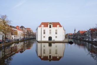 Voldersgracht with houses and the former Army Museum, Koninklijk Nederlands Legermuseum, Delft,