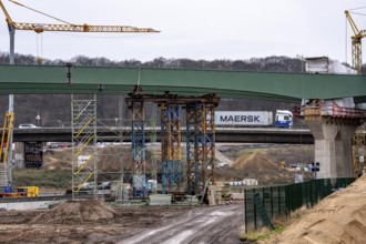 New construction of steel bridges Parts at the Duisburg-Kaiserberg motorway junction, complete