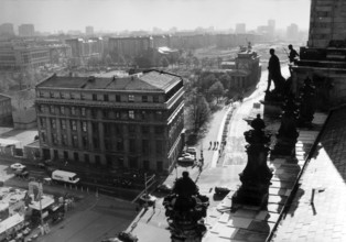 View from the Reichstag from the perspective of the famous flag painting by J. Chaldej, 1994