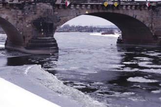 Dresden in winter, Elbe with ice floes, Saxony, Germany