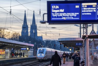 ICE long-distance train at Cologne-Messe/Deutz station, 2nd largest station in Cologne, transfer