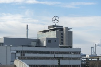 Industrial building with Mercedes logo, Mercedesstern, Stuttgart-Untertürkheim, Baden-Württemberg,