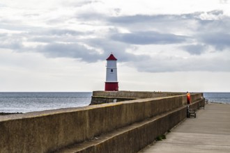 Berwick Pier and Lighthouse, Berwick-upon-Tweed, England, UK