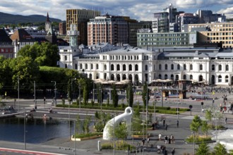 Panoramic view of Palékaia from the opera house with urban architecture and green park, Oslo,