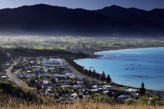 Panoramic view of the coastal town of Kaikoura and the adjacent mountains, Kaikoura, New Zealand