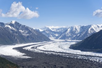 View of impressive mountain landscape with the Matanuska Glacier tongue, Lion's Head, Chugach