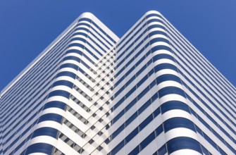 USA, streets of Portland city downtown, financial center and Pioneer Village district