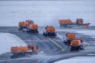 The onset of winter in North Rhine-Westphalia, flight operations are maintained at Düsseldorf