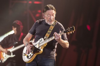 Chris Rea, singer and guitarist Christopher Anton Chris Rea live on Road Songs for Lovers tour at