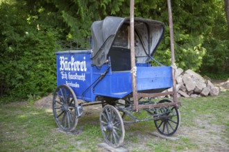 Historic bakery sales cart, European Bread Museum, Ebergötzen, District of Göttingen, Lower Saxony,
