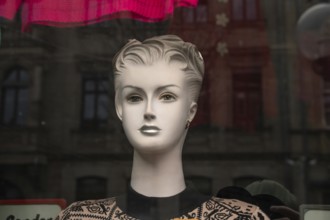 Head of a vintage mannequin from the 1950s, Bavaria, Germany