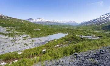 View of the wide valley of the Tsina River with mountains, Worthington Glacier Lagoon, Worthington