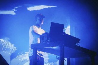 Fritz Kalkbrenner live on Continentego tour 2025 in Berlin's Columbiahalle on 27.11.2025