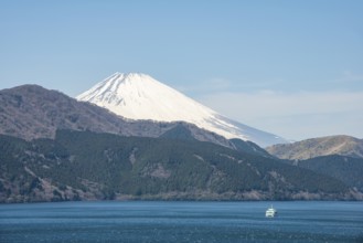 View of Lake Ashi with Mount Fuji volcano, Benten-no-hana Tenbodai viewpoint, Hakone Park, Hakone,