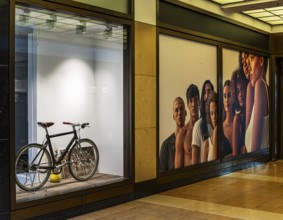 Interior design commercial property, partially vacant Shopping Quartier 205 in Friedrichstrasse and