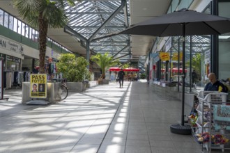 Shopping mall Die Luminaden, in the city centre of Leverkusen, older shopping centre from 1972,