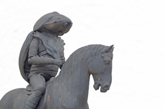 Sculpture Beetle on A Horse by Julius von Bismarck 2024, Blickachsen 14, modern art, equestrian